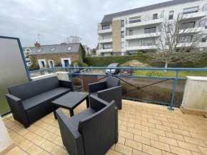 Appartement T3, 4 pers, centre Sarzeau avec balcon et parking privé - FR-1-775-18